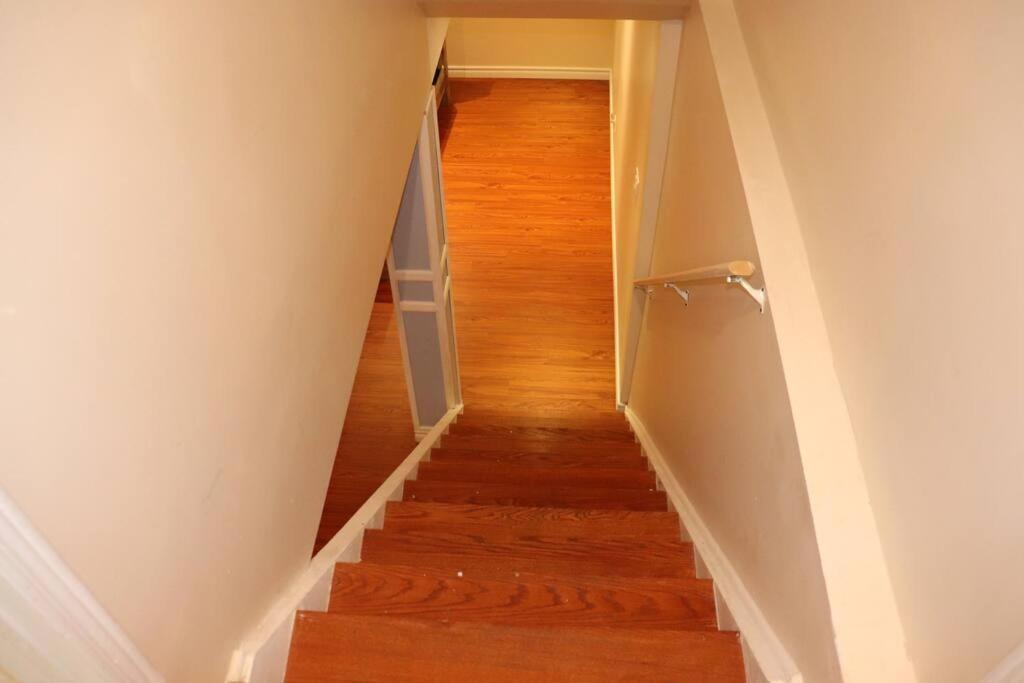 Entire 4 Bed Room Detached Residential Home Ajax Exterior photo